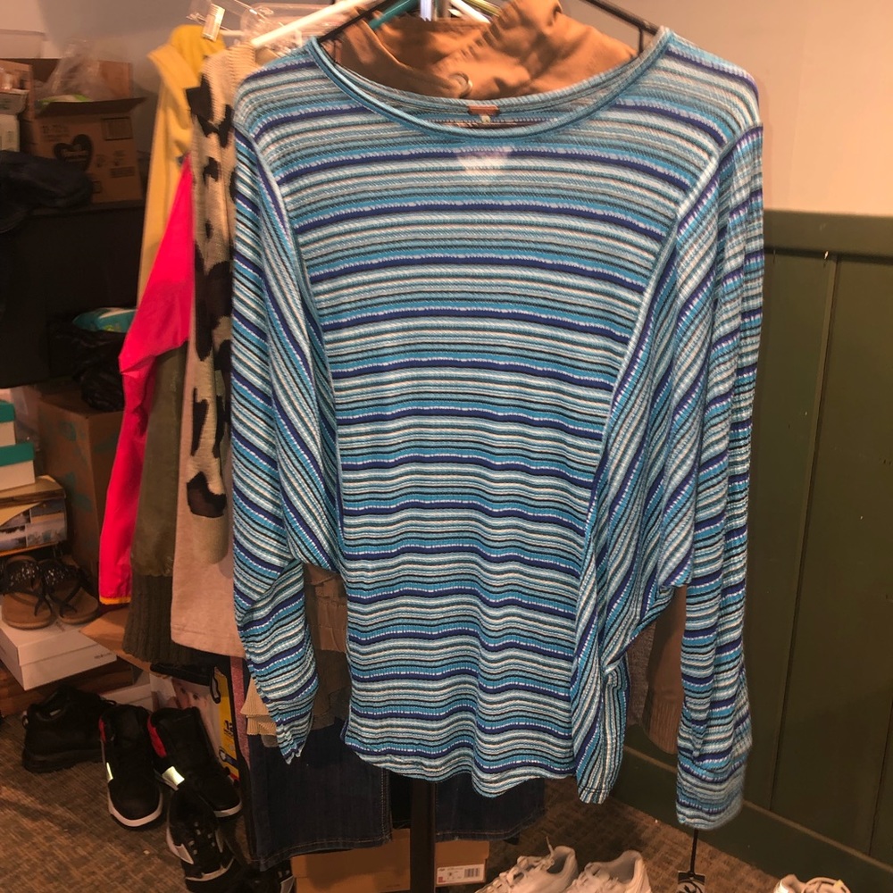 Womens Proof apparel blouse size M NWT